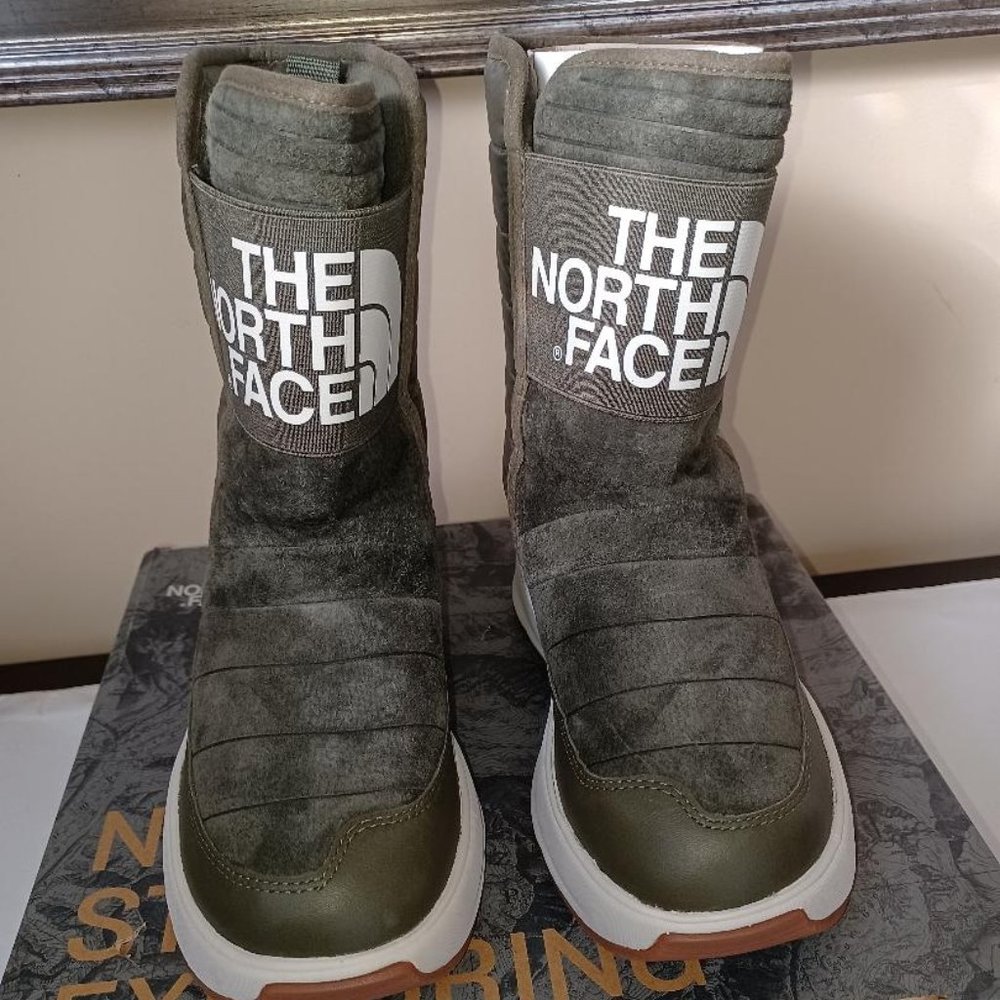 The North Face - Women's Ozone Park Winter Pull-On Boot - size 6